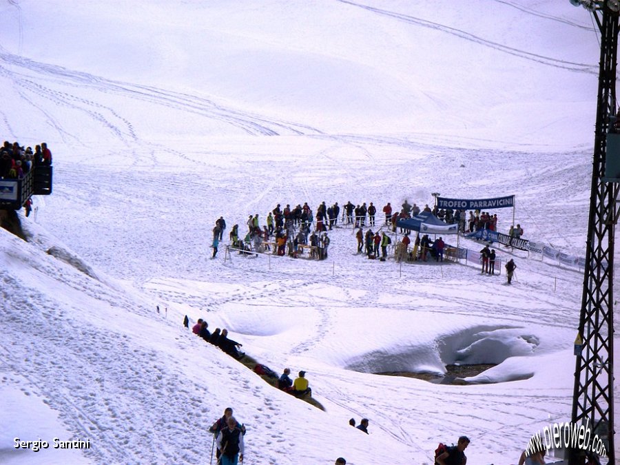 06 Arrivo del Trofeo Parravicini.JPG